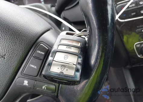 2015 Kia Cadenza Premium из США, поврежденный, VIN KNALN4D71F5178540